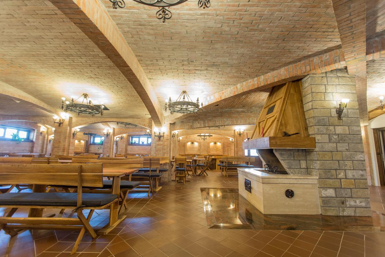 Etno Naselje Vrdnicka Kula Bed & Breakfast Vrdnik Luaran gambar