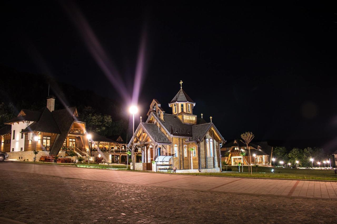 Etno Naselje Vrdnicka Kula Bed & Breakfast Vrdnik Luaran gambar